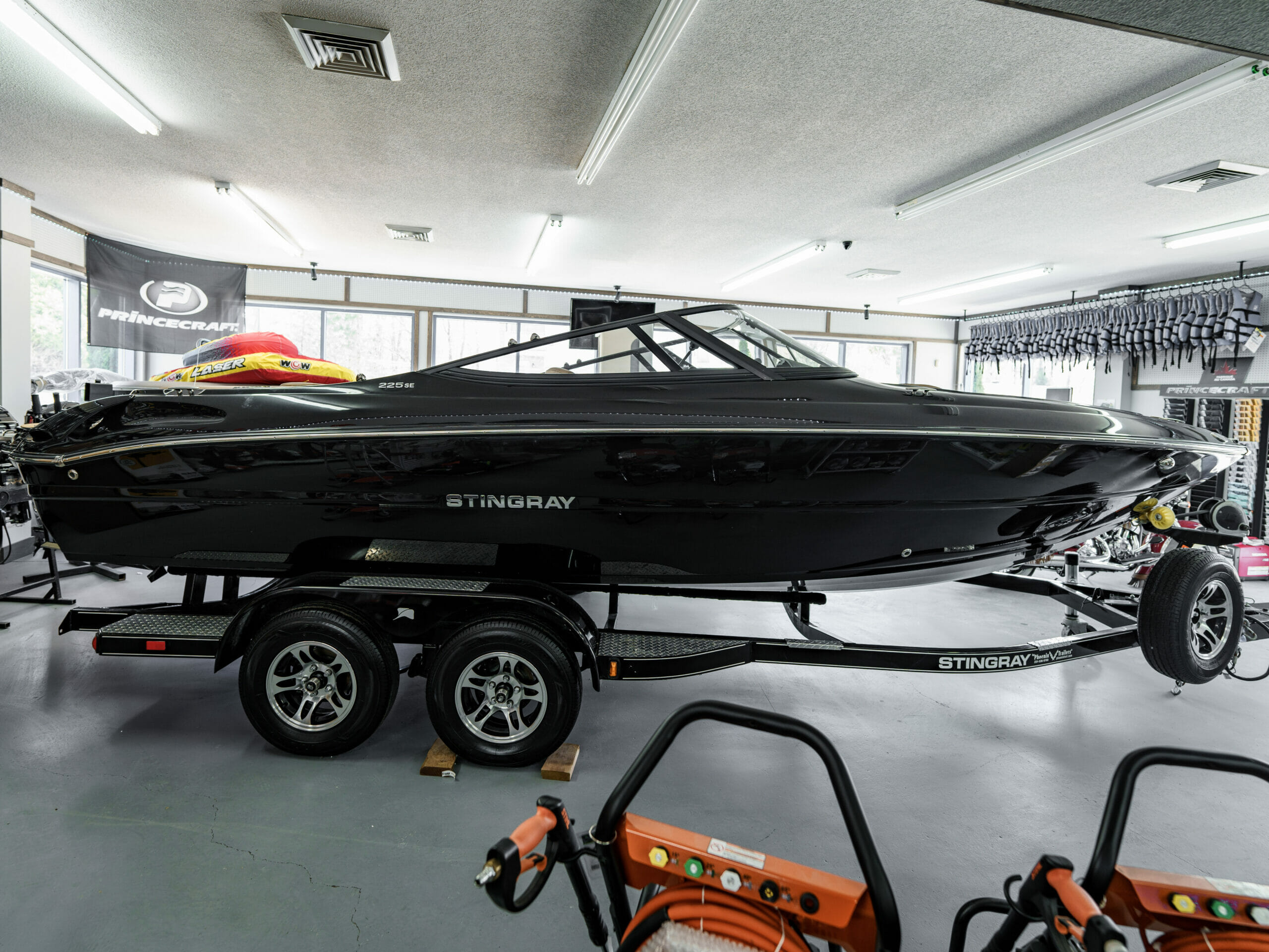 Liquidation d’inventaire Stingray / 225 SE Neuf 2022